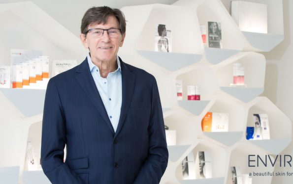 Dr Des Fernandes