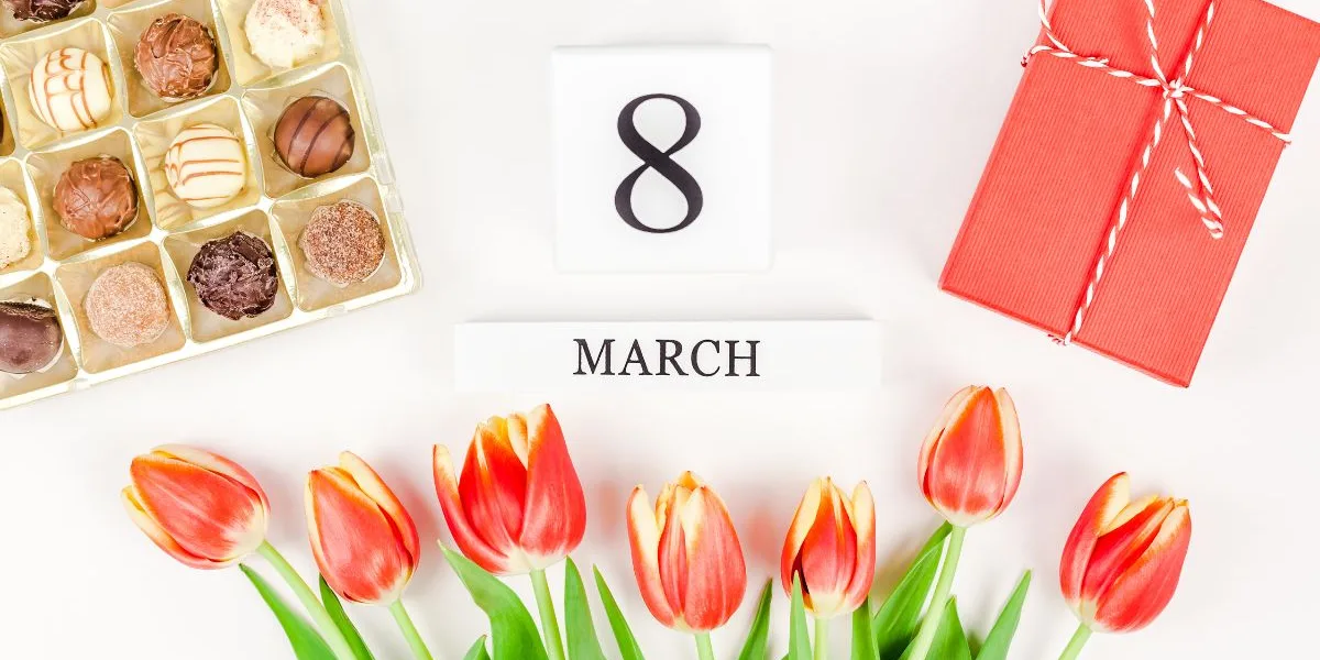 Παγκόσμια Ημέρα της Γυναίκας/ cover