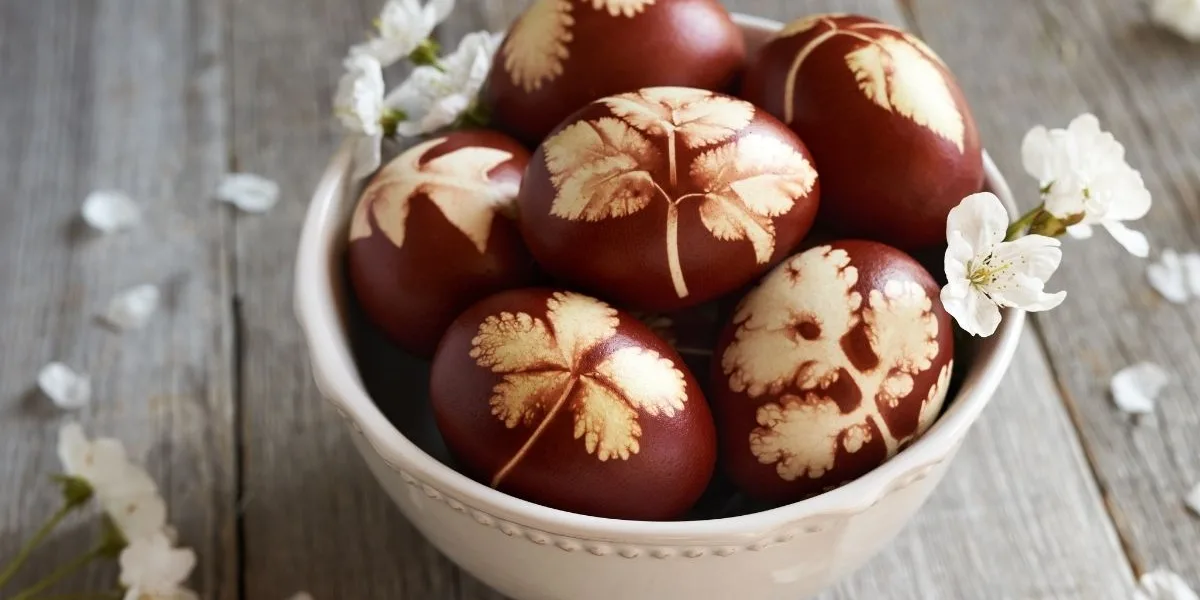 Πασχαλινά αυγά/ cover