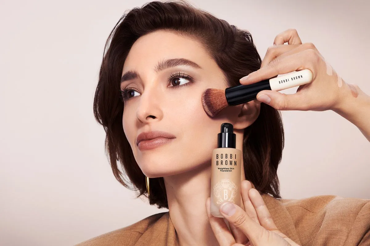 Weightless Skin Foundation 3