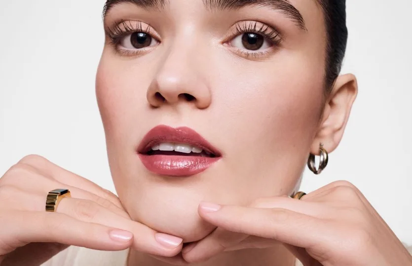 Extra Lip Collection: Για ζουμερά & ενυδατωμένα χείλη