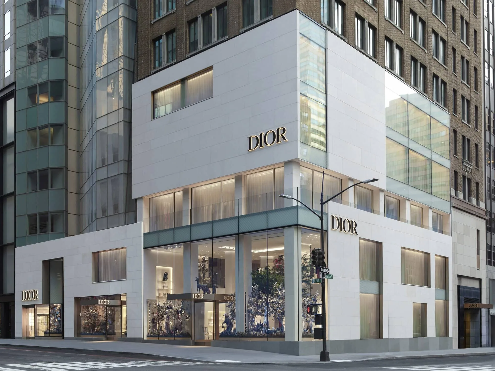 Η Dior «ανθίζει» 2