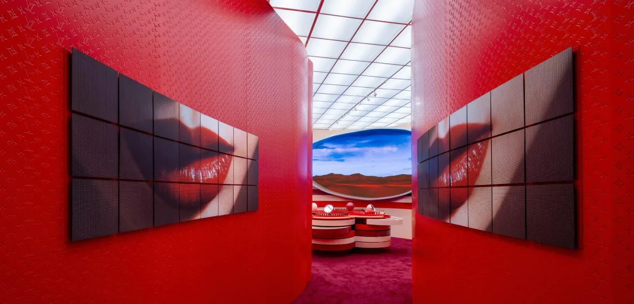 L.V. Pop-Up στο Soho /cover foto