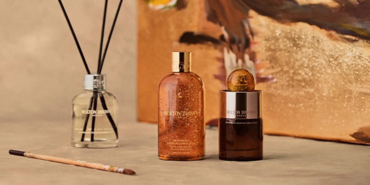 Mesmerising Oudh Accord & Gold /cover info