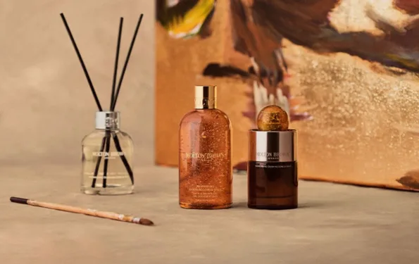 Mesmerising Oudh Accord & Gold /cover info