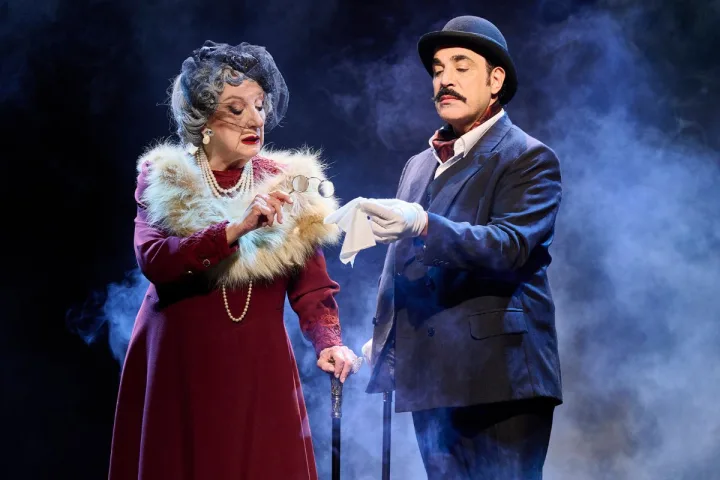 "Έγκλημα στο Όριεντ Εξπρές"/ cover foto