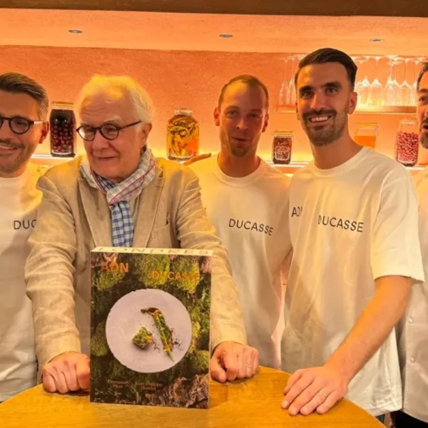 “ADN Ducasse”/cover photo
