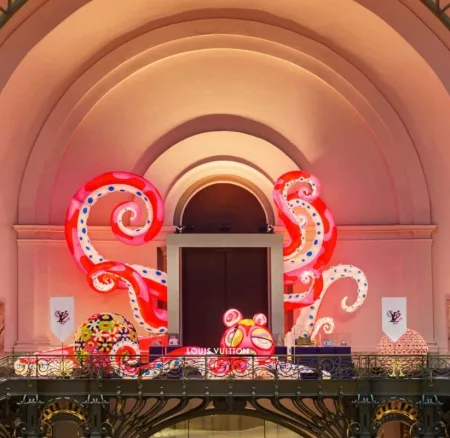 Louis Vuitton x Takashi Murakami: Ένα γιγάντιο χταπόδι στο Art Basel Paris