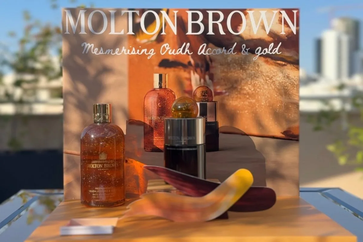 Mesmerising Oudh Accord & Gold 3