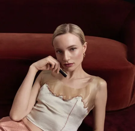 Γνώρισε τα νέα Luxe Cashmere Matte Lipsticks της Bobbi Brown