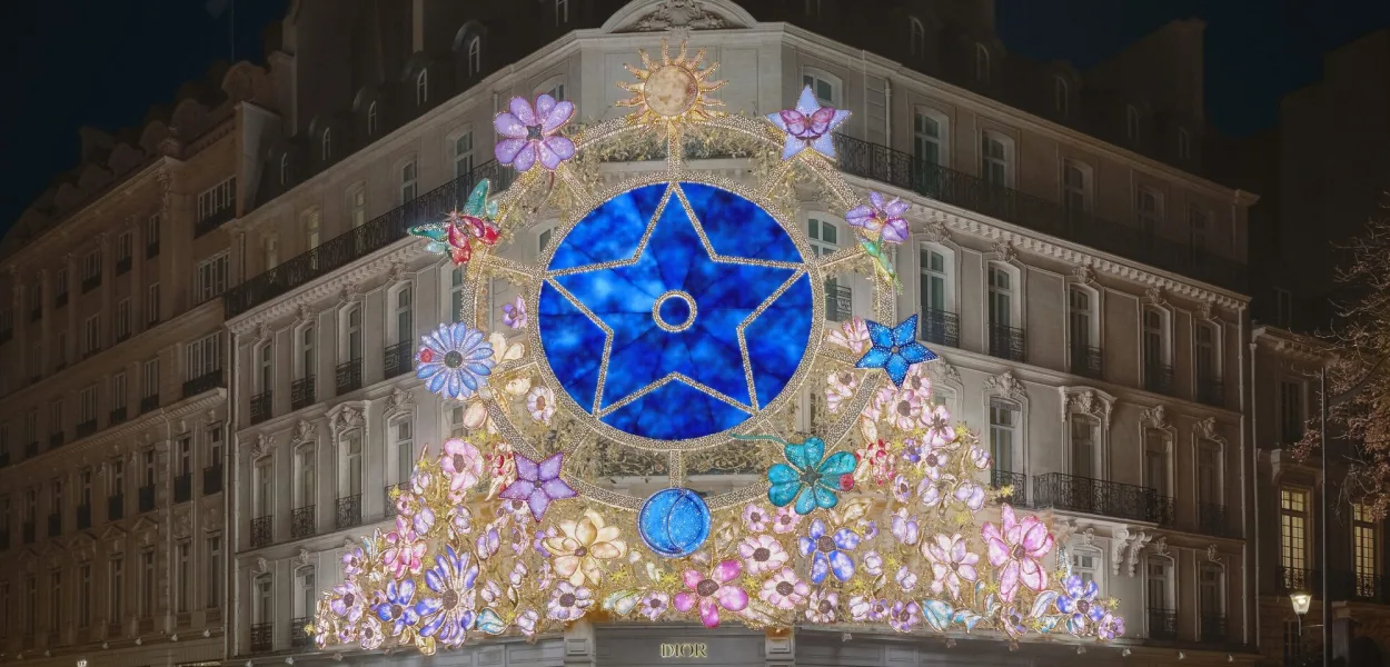 Νο30 της Avenue Montaigne/ cover foto