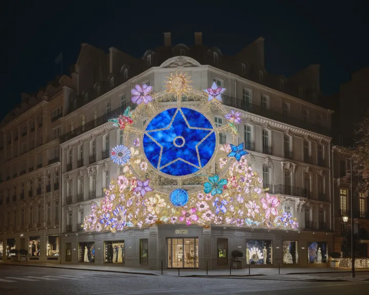 Νο30 της Avenue Montaigne/ cover foto