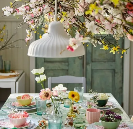 Πώς να στρώσεις το τέλειο Πασχαλινό τραπέζι: Ιδέες διακόσμησης που εντυπωσιάζουν