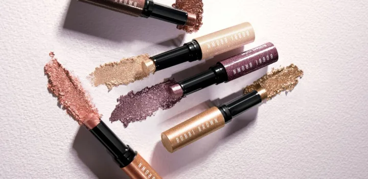 Crystal Eyeshadow Stick by Bobbi Brown: Η νέα γενιά shimmer σκιών με διάρκεια 12 ωρών