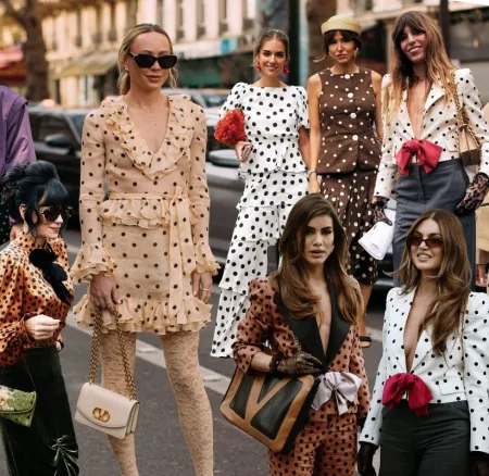 Polka Dots Forever: Τα πουά είναι η πιο κομψή & παιχνιδιάρικη τάση που κυριαρχεί το καλοκαίρι
