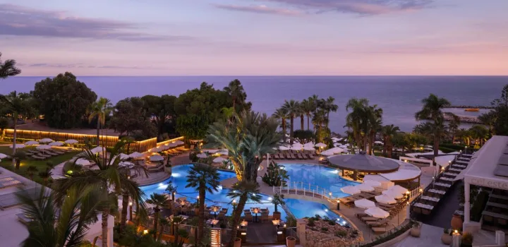 Η τέχνη της φιλοξενίας: Μια απόδραση στο Mediterranean Beach Hotel που ξύπνησε όλες τις αισθήσεις