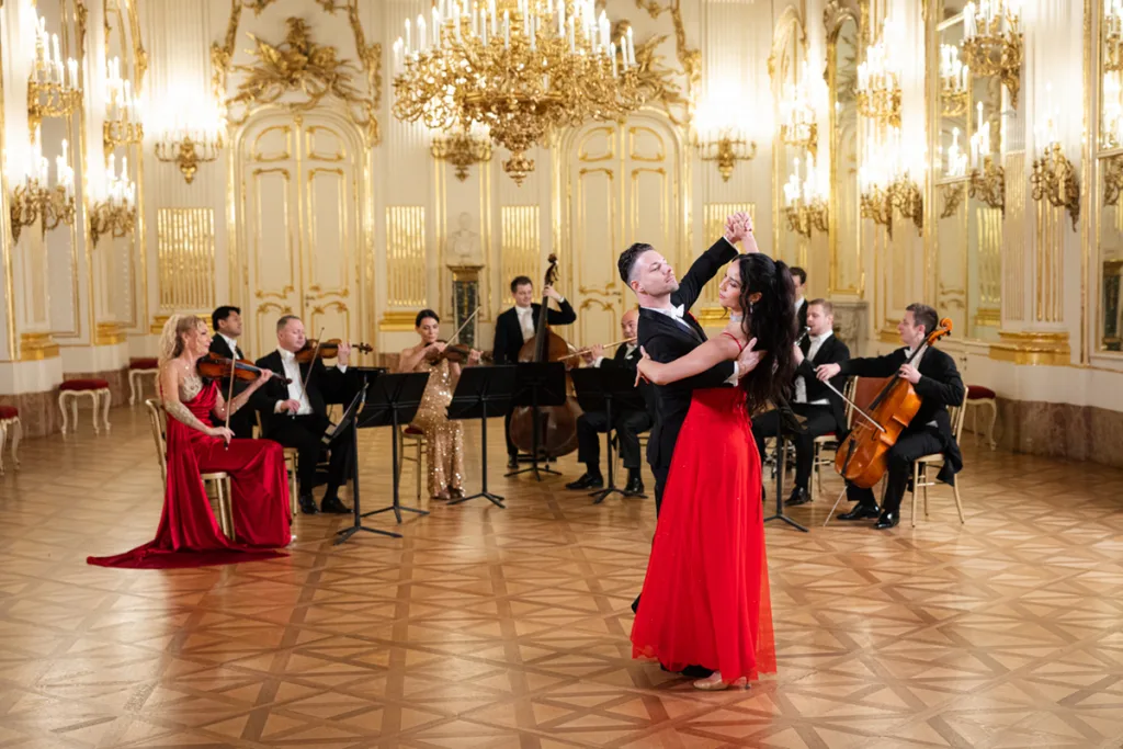 Johann Strauss Virtuosi/ cover photo
