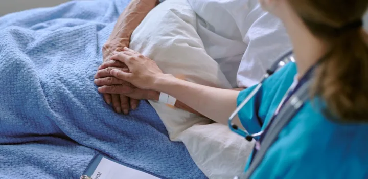 Ανακουφιστική φροντίδα: Γιατί η ανακούφιση από τον πόνο είναι δικαίωμα κάθε ανθρώπου